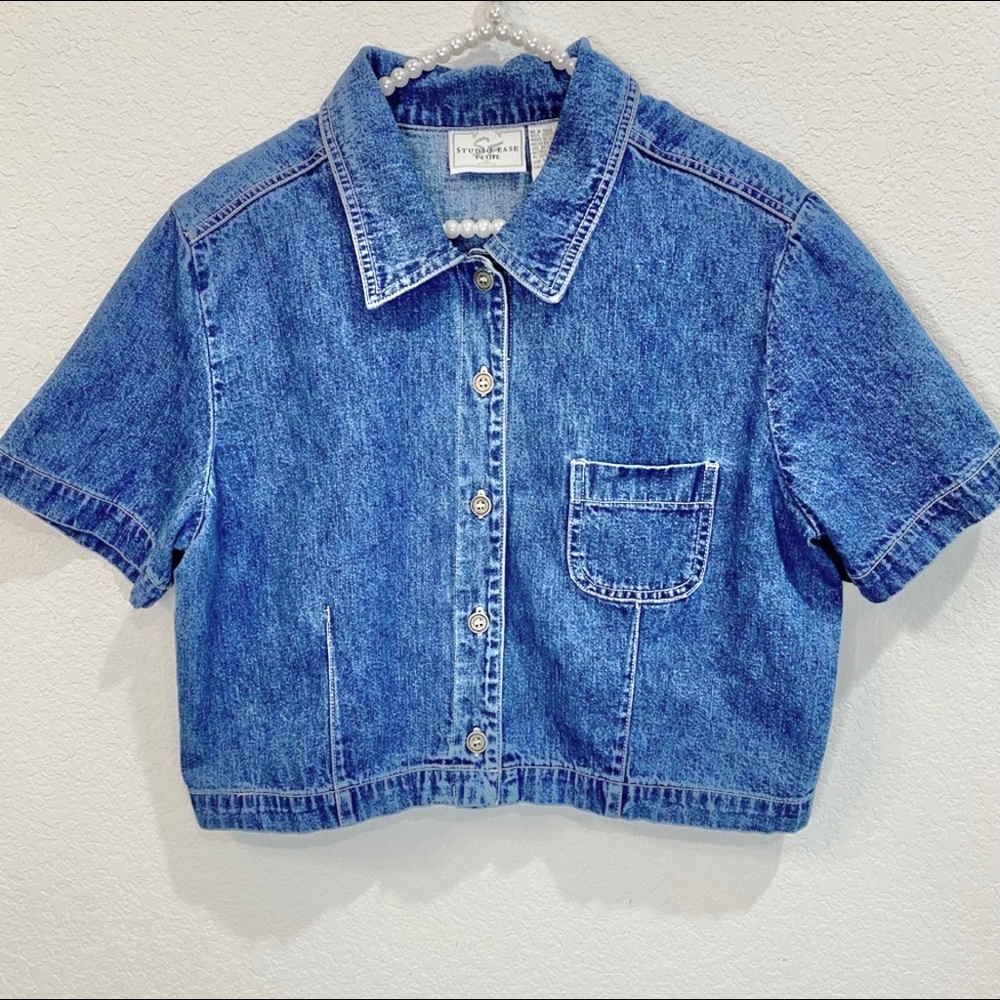 Vintage Studio Ease Petite Denim Short Sleeve Crop Top